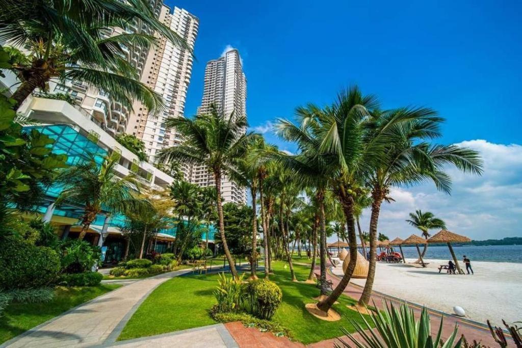 泳池景休闲家庭套房3房3厕6-10人适合家庭入住金海湾@danga Bay *